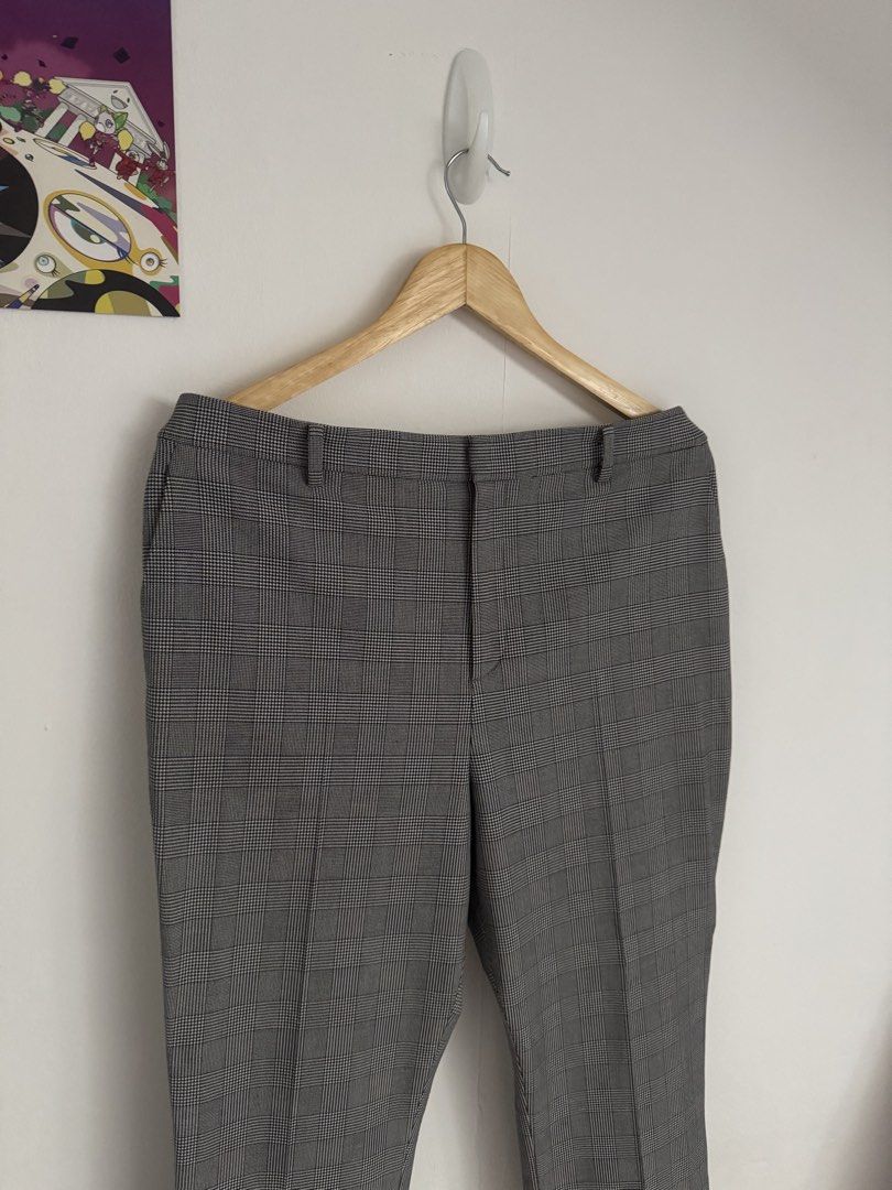 Uniqlo Plaid Pants (Category: Other Bottoms) located in Santa Rosa. Submitted by southkid.vintage (Listing ID 1461619310, Image 3). Description: Size: L Dimensions: 36 L 11 Thigh 34-36 Waistline Condition: Good color may vary due to lighting feel free to inquire.