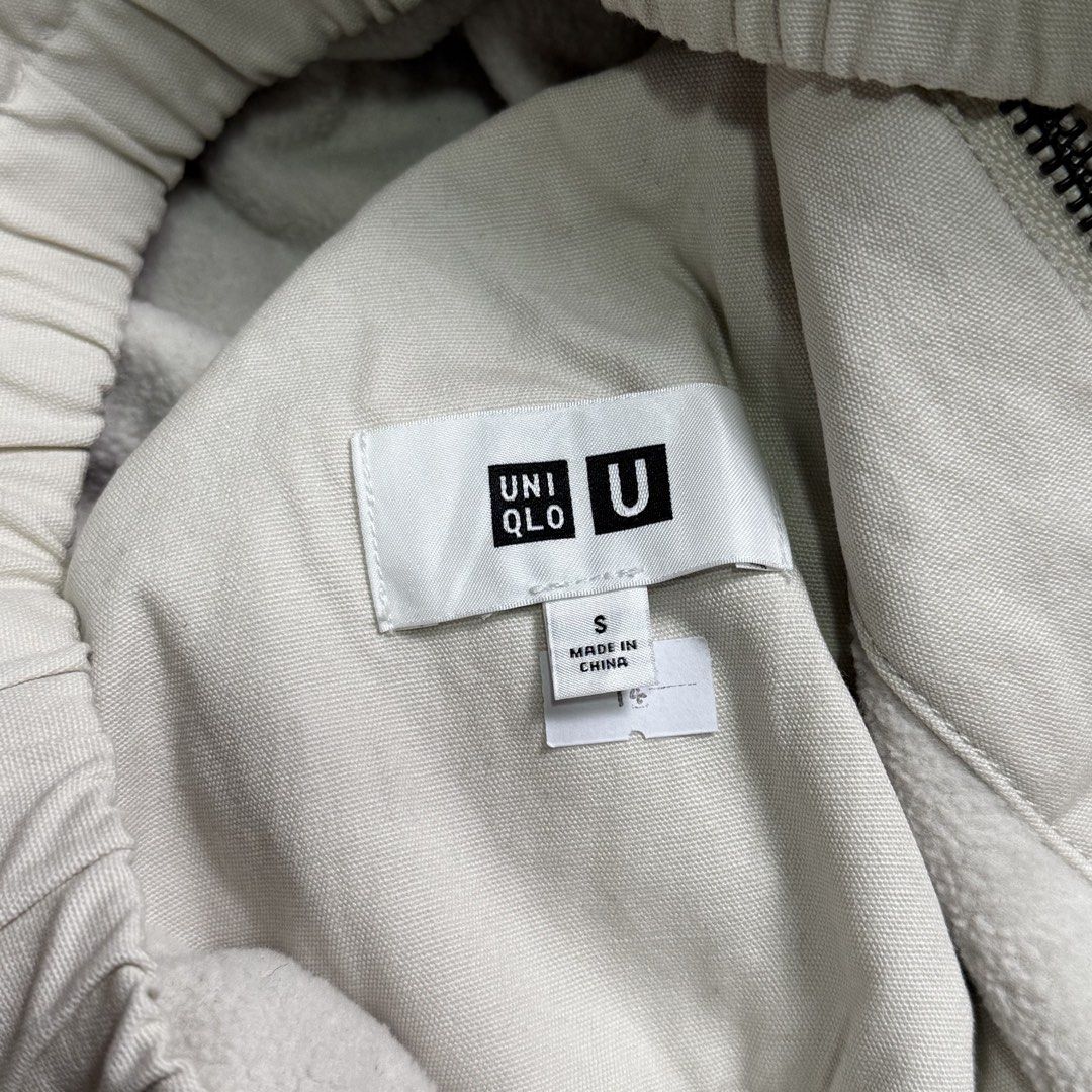 Uniqlo U (Category: Coats, Jackets and Outerwear) located in Baguio. Submitted by sellingtonshop (Listing ID 1461584763, Image 3). Description: r14. Uniqlo U Hooded Blouson jacket (Crhrtt active jacket alternatives) Size: S Dimes: 25*24 Condition: excellent Issue: none Mine: 1080 Steal: 1180 Grab: 1380.