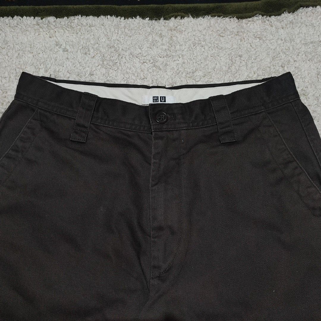Uniqlo U Barrel Pants (Category: Other Bottoms) located in Manila. Submitted by anthonyg01 (Listing ID 1461662920, Image 2). Description: Length: 37 inches outseam Width: 29 inches Hem: 8.5 inches Price: 500 pesos Condition: 9.3/10 Issues: last photo PM if interested or for inquiries Meetups within MANILA only Can do shipping at buyers expense.