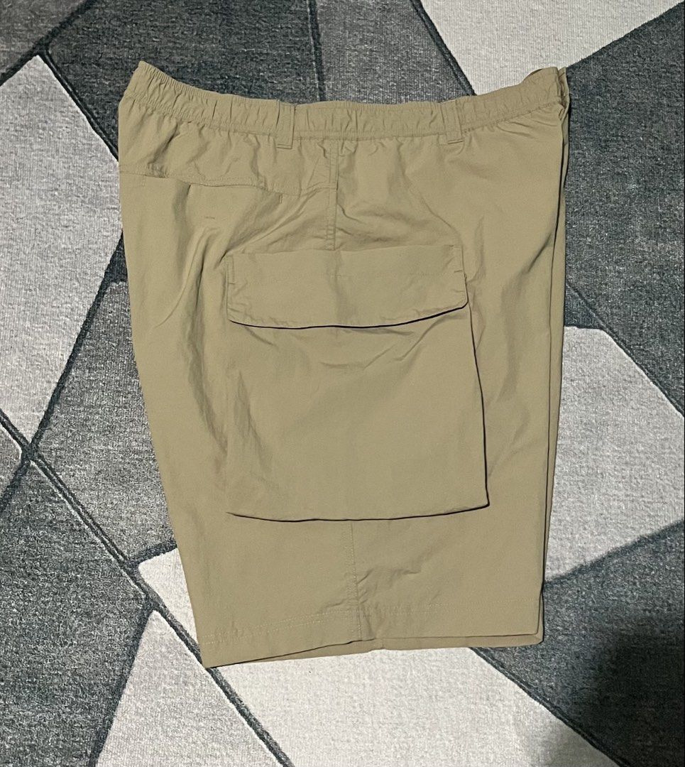 Uniqlo U Parachute Cargo Shorts (Category: Shorts) located in Cabanatuan. Submitted by nik.ko (Listing ID 1461741522, Image 3). Description: Uniqlo U Parachute Cargo Shorts Size XL on tag Waist 36 to 39 Lenght 22 Leg opening 13.5 Inseam 9.5 Like new no issues Nueva ecija Price 700 fix + sf j&t.