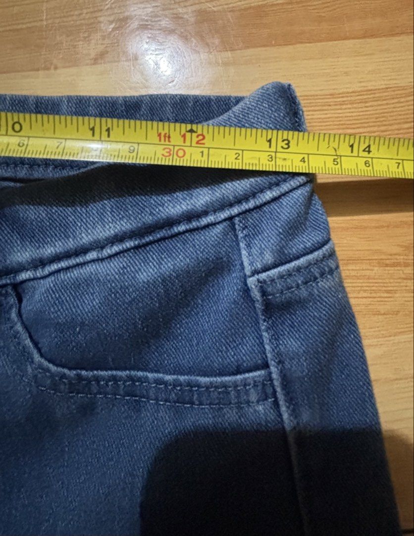 Uniqlo ultrastretch leggings pants (Category: Other Bottoms) located in Binan City. Submitted by rdgerevilla (Listing ID 1461660263, Image 3). Description: Uniqlo ultrastretch leggings pants ₱280 Medium on tag Lightly used No issue Location: Binan .