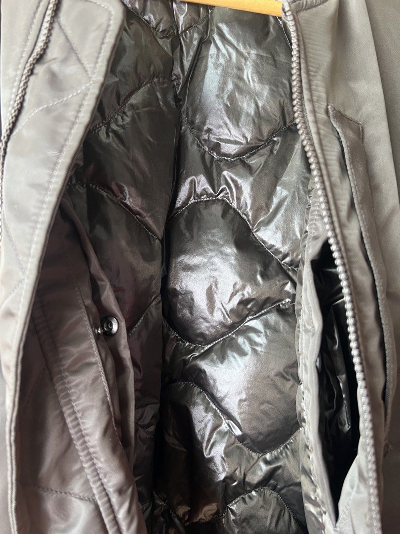 UNIQLO x JIL SANDER FLIGHT JACKET (Category: Coats, Jackets and Outerwear) located in Cebu City. Submitted by generics_dept (Listing ID 1461595391, Image 3). Description: 23.5x27 Good as new No issue Diamond stitch sa loob.