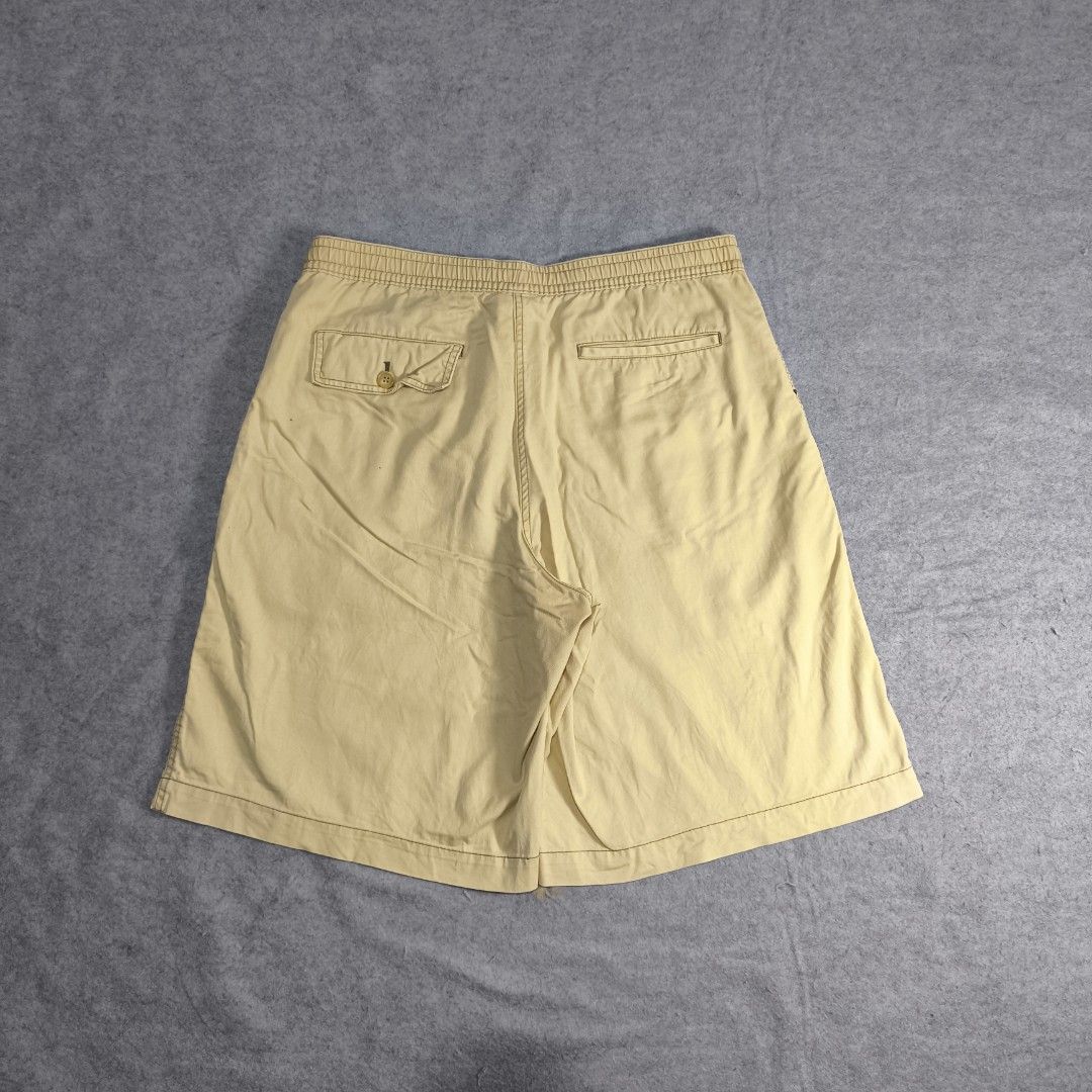 Uniqlo X Marni Shorts (Category: Shorts) located in Manila. Submitted by shykes_26 (Listing ID 1461643819, Image 3). Description: Dimensions: Waist - 36-38 Length - 23 Leg open - 15 Issues: None.