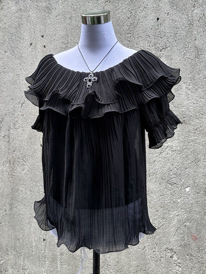 Unique issey miyake ins pleats top (Category: Blouses) located in Dasmarinas. Submitted by mesh.shop (Listing ID 1461700169, Image 3). Description: 1000/10 Luvv thisss Soft Issey miyake vibesss Bust: 30-40 inches Length: 24 inches.