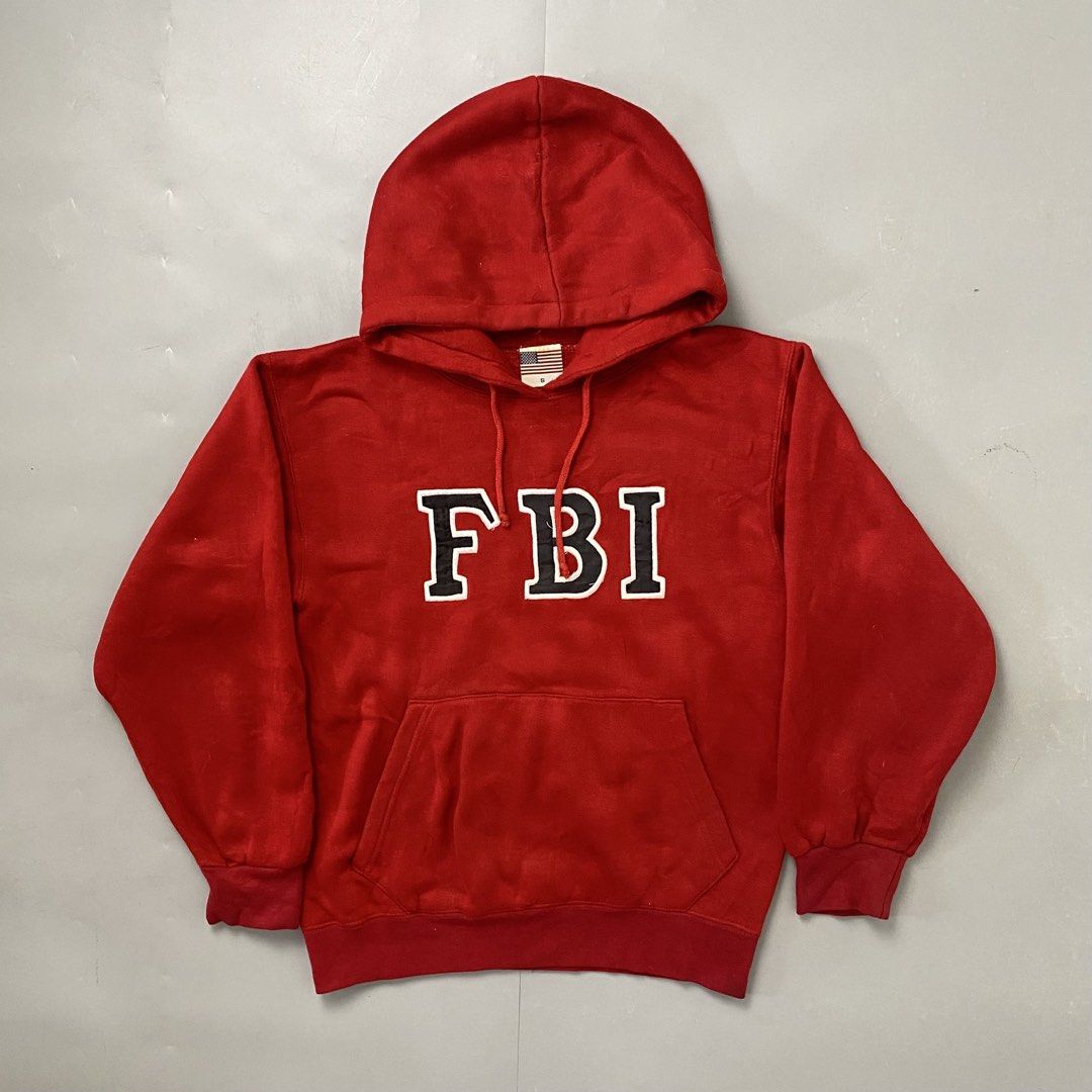 UNTAG 🚨| Red Vintag “FBI” Collegiate Pullover Hodie (Category: Coats, Jackets and Outerwear) located in Bulacan. Submitted by orc.ph (Listing ID 1461711483, Image 1). Description: UNTAG 🧥| Red Vintage-Style Collegiate Pullover Hodie Material Used: 80% Cotton 20% Polyester •Red •Emboridered “FBI” Spellout •Casual Wear •Streetwear •Rob-Knit Cuffs And Hem Size: M Width: 20 Length: 23 Used Condition. Minor Visible Issue. ISSUE: Un/Washable Stains ⚠