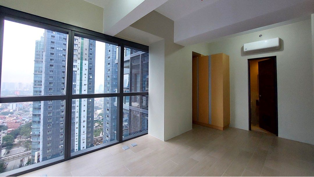 UPTOWN RITZ | 2BR for sale | BGC (Category: Apartments & Condos) located in Makati City. Submitted by BlackTreeRealty (Listing ID 1461760038, Image 3). Description: Uptown Ritz BGC 2-bedroom 80.30 sqm. With maids room High floor PAYMENT OPTIONS 1. CASH TERM - 26,085,000.00 discounted price 2. RENT TO OWN/INSTALLMENT TERM also available Rent to own price: ₱33M 3 years to pay - 10% DP to move in (₱3.3M) - ₱92K for 36 months - lumpsum payment every 