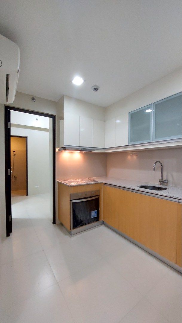 UPTOWN RITZ | 2BR for sale | BGC (Category: Apartments & Condos) located in Makati City. Submitted by BlackTreeRealty (Listing ID 1461760038, Image 2). Description: Uptown Ritz BGC 2-bedroom 80.30 sqm. With maids room High floor PAYMENT OPTIONS 1. CASH TERM - 26,085,000.00 discounted price 2. RENT TO OWN/INSTALLMENT TERM also available Rent to own price: ₱33M 3 years to pay - 10% DP to move in (₱3.3M) - ₱92K for 36 months - lumpsum payment every 