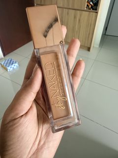 (Category: ) located in . Submitted by makeupcloset2025 (Listing ID 1461592792, Image 1). Description: .