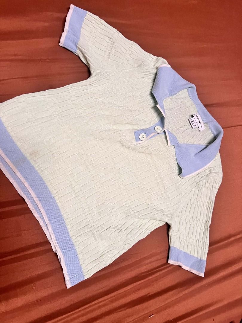 Urban Revivo Mint Green Top (Category: Shirts) located in Pasig City. Submitted by declutter.cay (Listing ID 1461657692, Image 2). Description: - Brand: Urban Revivo - Color: Mint Green - Style: Polo Top - Features: Textured fabric, contrast light blue collar and cuffs - Small to semi med.