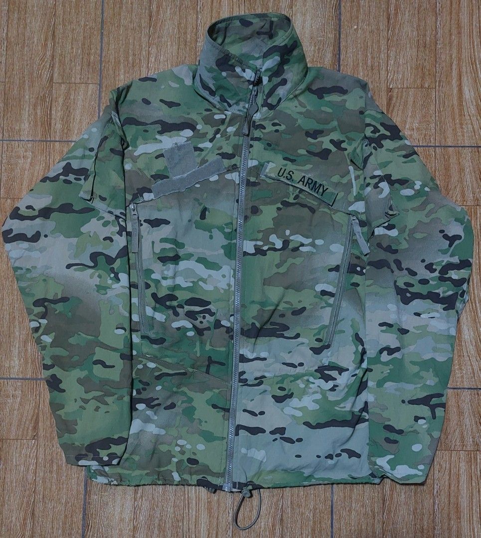 US Army ECWCS Level 4 Jacket (Category: Activewear) located in Baguio. Submitted by wagwagan_001 (Listing ID 1461695652, Image 1). Description: v good condition *removed tag 22.5 x 28.5.