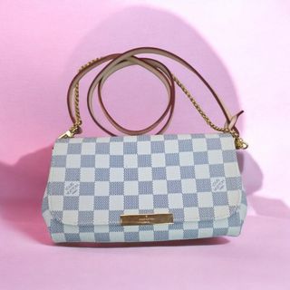 (Category: ) located in . Submitted by lifestyleboutik (Listing ID 1461760397, Image 1). Description: .