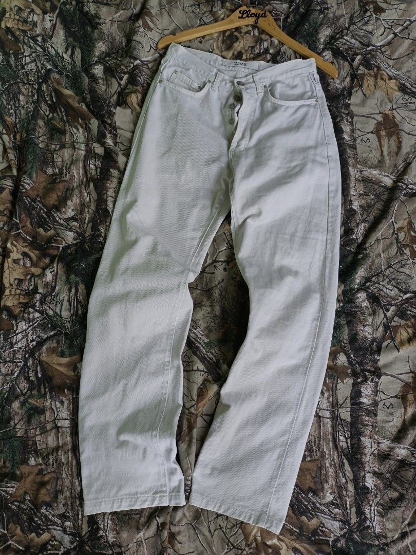 Versace couture (Category: Jeans) located in Manila. Submitted by chavez_lloyd (Listing ID 1461580935, Image 2). Description: #WTS Vrsace Jeans Couture pants Waistline: 28-29 Length: 41 button fly Excellent cond Location: negross occidental.