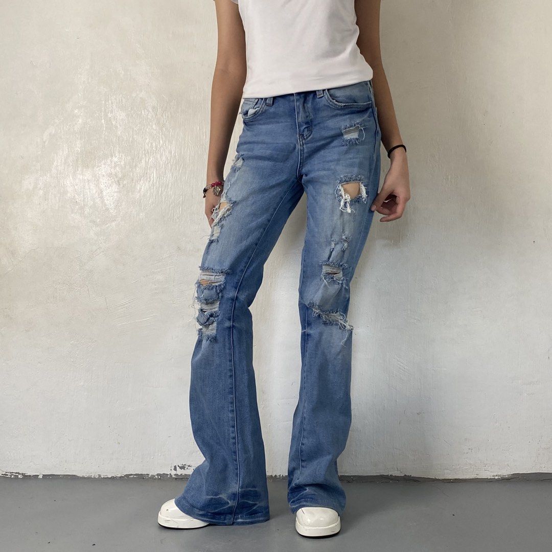 Vervet👖| Light Blue Denim Flared Jeans (Category: Jeans) located in Bulacan. Submitted by orc.ph (Listing ID 1461643759, Image 3). Description: Vervet👖| Light Blue Denim Flared Jeans Material Used: Cotton - Light Blue - Denim - Zipper and Button Closure - Belt Loop Attached - Distressed Jeans - Flared Jeans - Casual - Semi Formal - Streetwear -Size: S -Waistline: 24" -Length: 40" -Thighs: 8.5" -Leg Opening: 9.5" -Rise: 9" Model: ‘’5’0, 38kg, Wa