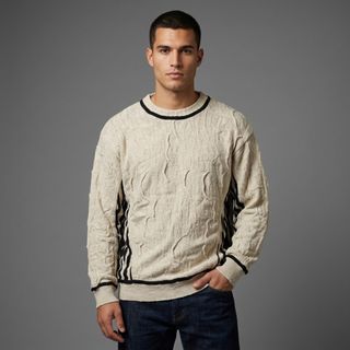 (Category: ) located in . Submitted by y2k.luxury.streetwear.outdoor (Listing ID 1461659517, Image 1). Description: .