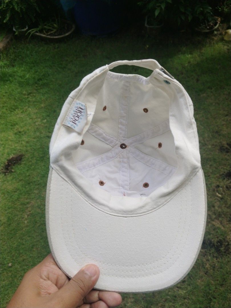 Vintage 90s disney Pooh (Category: Caps & Hats) located in Legazpi City. Submitted by genobecollectives (Listing ID 1461566649, Image 3). Description: Vintage 1990s Disney Classic Pooh Strapback Cap 350 free ship One size fits all Very good used condition Dm📩.