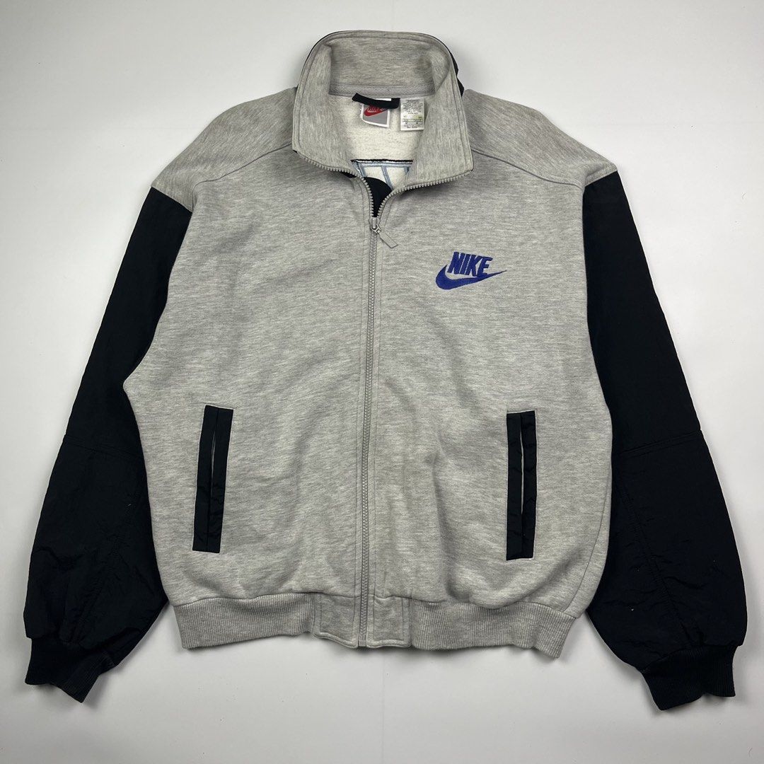 Vintage 90’s Nike Varsity Jacket (Category: Coats, Jackets and Outerwear) located in Puerto Princesa. Submitted by paradise5300 (Listing ID 1461738634, Image 2). Description: Vintage 90’s Nike Varsity Jacket Tagged Size: Medium / best fit XL Dimensions inches length: 28 inches width: 25 Condition: Excellent Color rate: 9.5 Flaws: None 2,499 shipping fee is not yet included. .