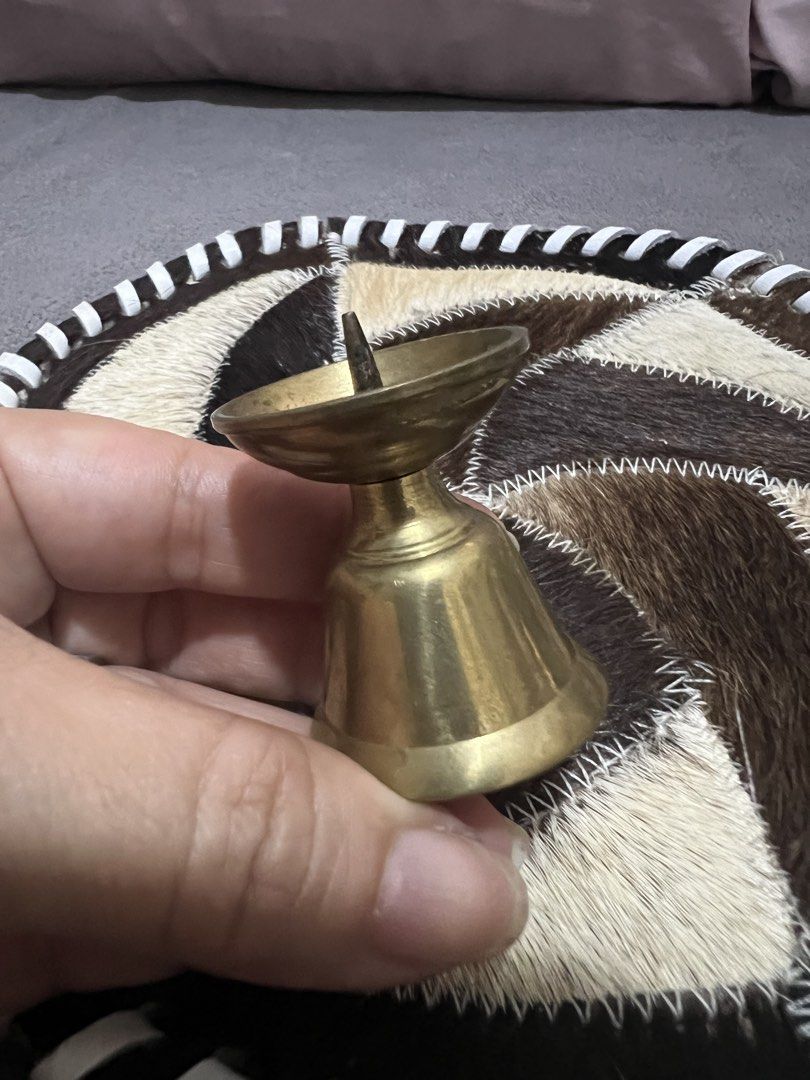 Vintage Brass Candle Holder (Category: Other Home Decor) located in Las Pinas. Submitted by maple0305 (Listing ID 1461646609, Image 2). Description: .