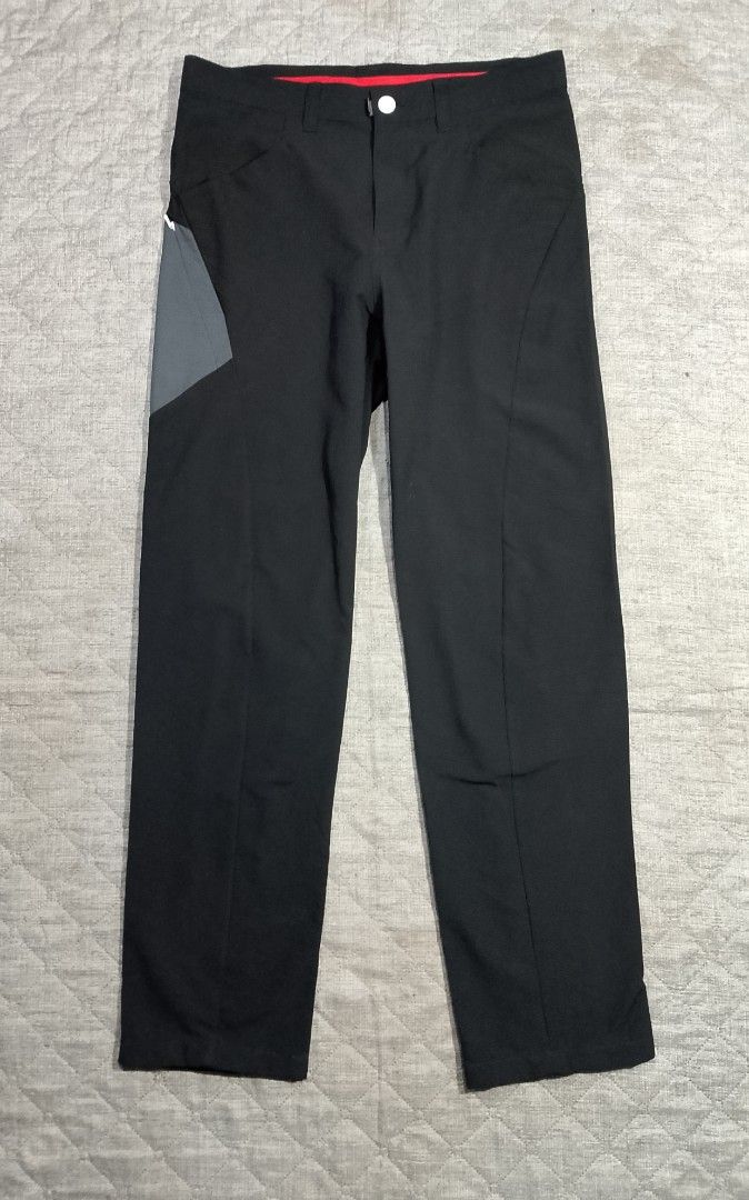 Vintage Bridgestone Golf pants (Category: Activewear) located in Cadiz. Submitted by comradstuff (Listing ID 1461565365, Image 1). Description: Vintage Bridgestone Golf pants waist 34" length 43".