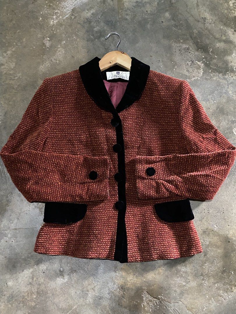Vintage Givenchy (Category: Coats, Jackets and Outerwear) located in Antipolo. Submitted by mardyvaleza5 (Listing ID 1461591795, Image 1). Description: Good condition Size med to L women Complete details posted.