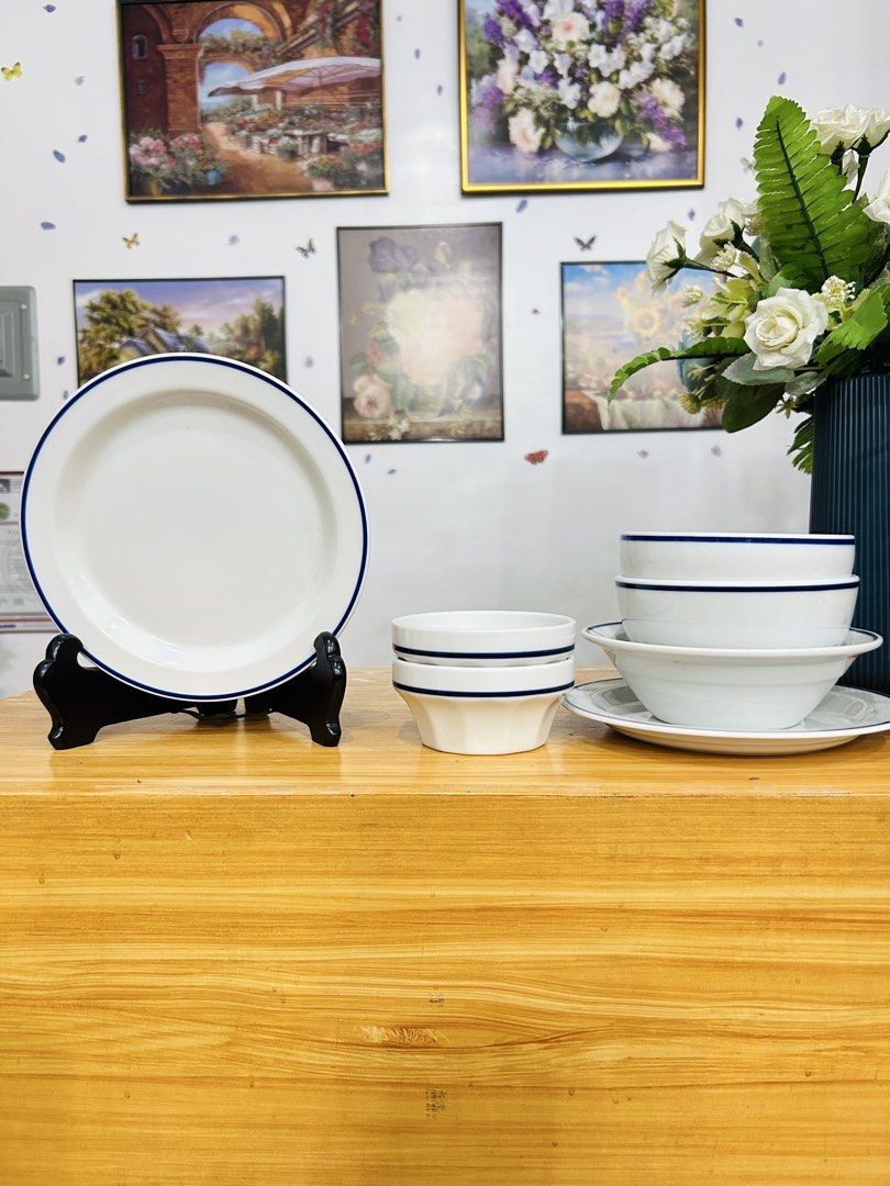 Vintage “LITTLE MERMAID” Ceramic Dinnerware Set! 🍽️ (Category: Dinnerware & Cutlery) located in Bustos. Submitted by gthings.collectibles (Listing ID 1461682961, Image 1). Description: Vintage “LITTLE MERMAID” Ceramic Dinnerware Set! 🍽️ Yours at ₱ 400 only !! 💙Perfect for everyday use or your aesthetic table setup! Minimalist design featuring a classic blue rim band na napaka-timeless at clean tingnan. Parang French bistro o Scandinavian vibe!