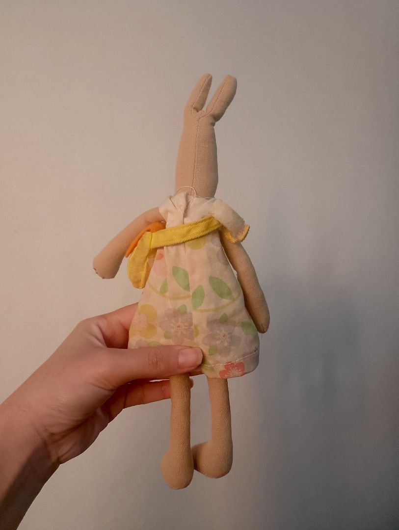 Vintage Maileg Bunny (Category: Plushies & Soft Toys) located in Cavite. Submitted by aacollect.ph (Listing ID 1461794883, Image 3). Description: .