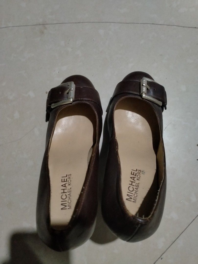 VINTAGE MK HEELS (Category: Heels) located in Manila. Submitted by clevertiger_5e2396 (Listing ID 1461793582, Image 3). Description: .