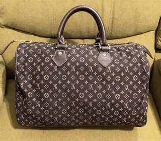 (Category: ) located in . Submitted by luxxechic (Listing ID 1461570770, Image 1). Description: .