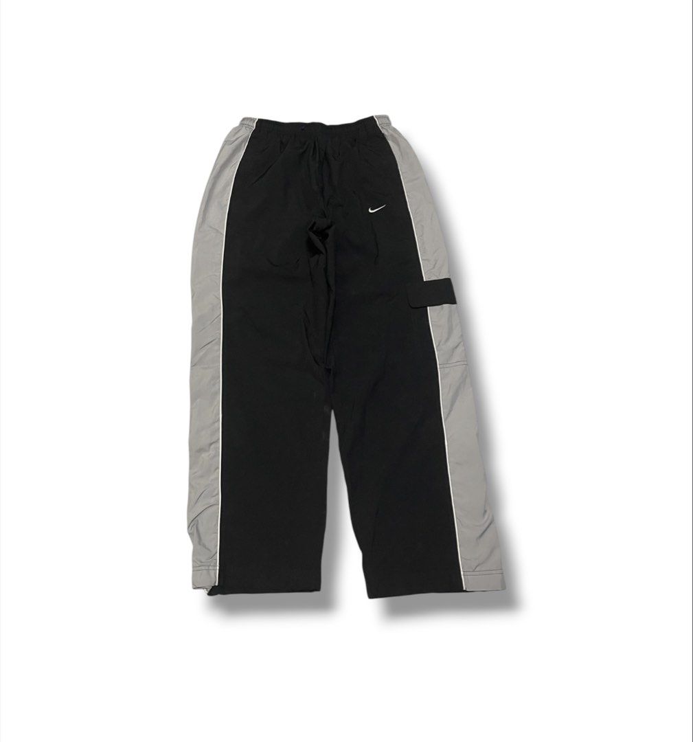 Vintage Nike Cargo Track Pants (Category: Joggers) located in Bulacan. Submitted by sanjisthrift (Listing ID 1461625632, Image 1). Description: Width 26-30 Length 39 Opening 9.5 Very Good Condition 9/10 Need wash.