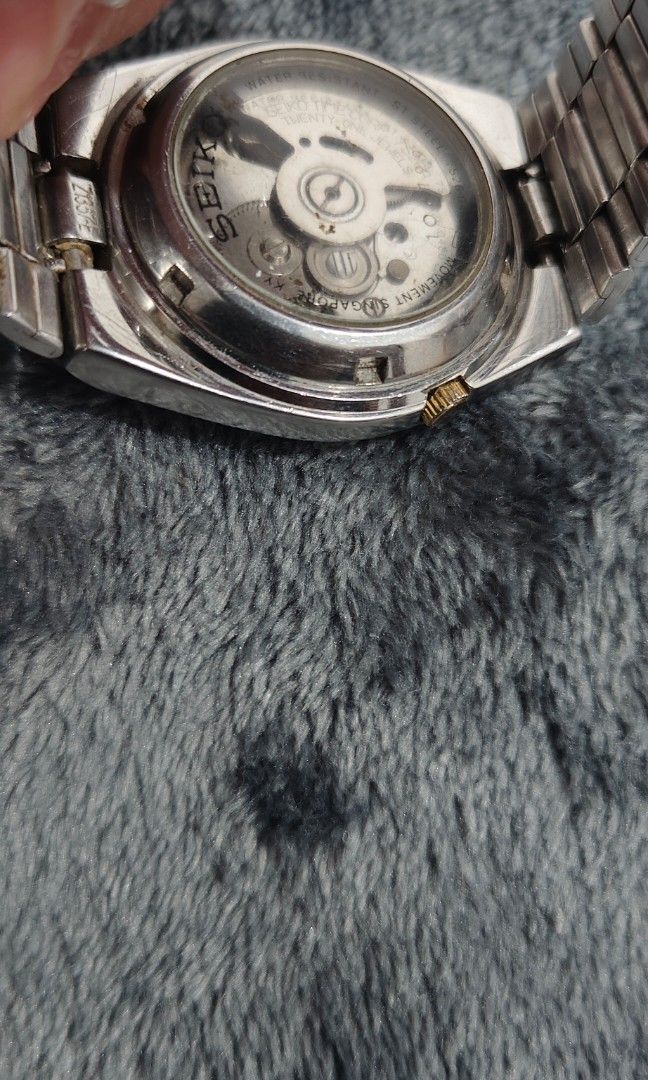Vintage Seiko 5 Railway Time (Category: Men's Watches) located in Cebu City. Submitted by aceoftime (Listing ID 1461751019, Image 3). Description: In good working condition Ref: 7s26-0040 21 jewels Seiko Caliber 7s26 (singapore) automatic movt w/ day-date display 2 tone yellow gold/silver Exhibition/Open caseback Watch only Our Guarantee: 💯 Authentic All watches are checked by our experienced technician to ensure good functionality Please manage