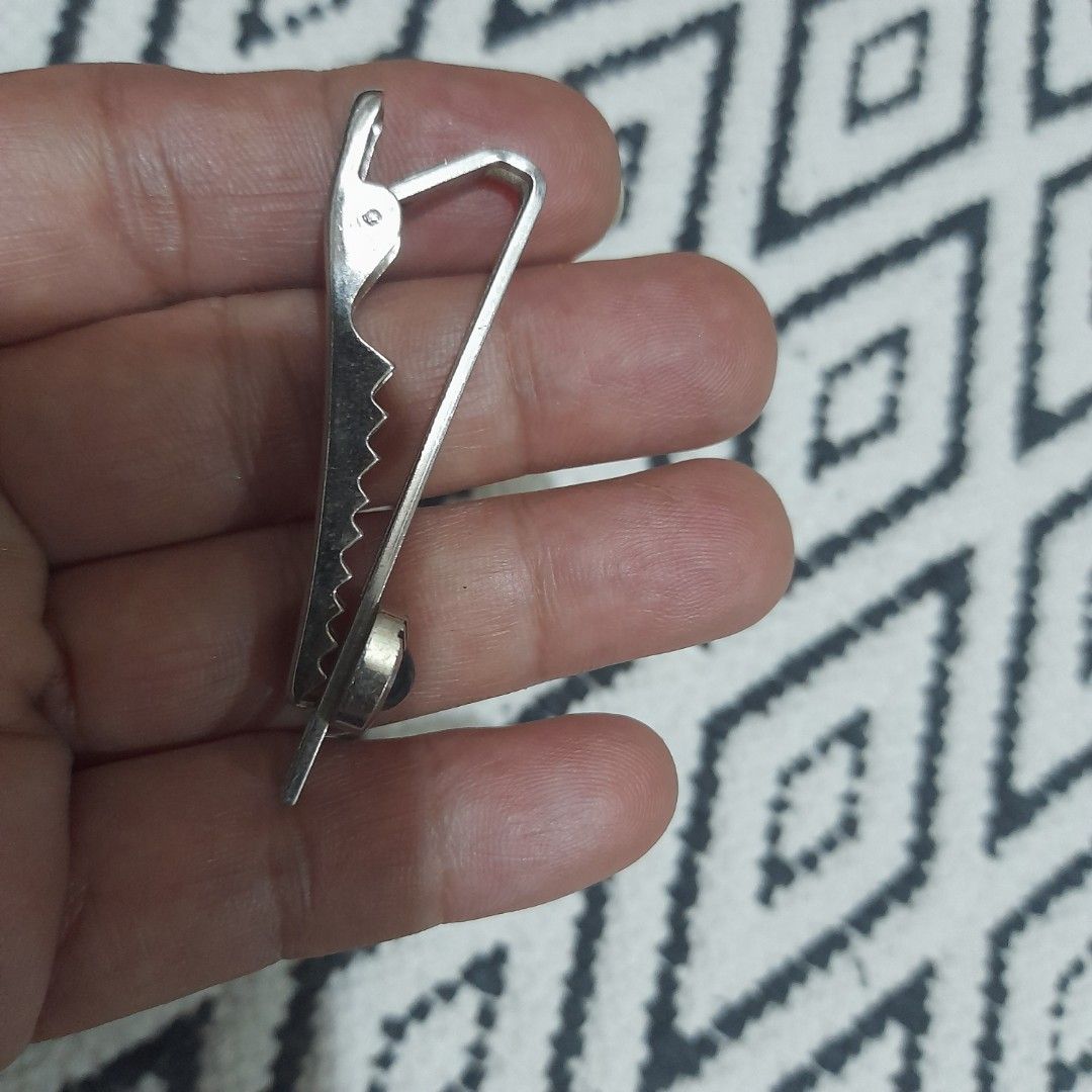 Vintage Tie Clip (Category: Ties) located in Bocaue. Submitted by marajapansurplus (Listing ID 1461687407, Image 3). Description: - Vintage tie clip - Features a small, dark stone - Classic and elegant design - Suitable for formal wear - selling as it is - Japan sourced item.