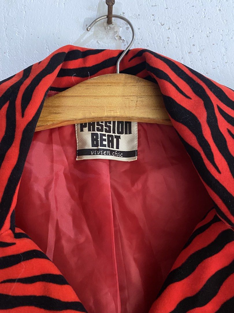 Vintage Vivien chic X Passion Beat (Category: Coats, Jackets and Outerwear) located in Quezon City. Submitted by yoshitandie (Listing ID 1461655780, Image 3). Description: Vintage Vivien chic X Passion beat❗️ -Good condition -Zibbra type clothes -No flaws need wash -Size Small 14/25 All details posted.