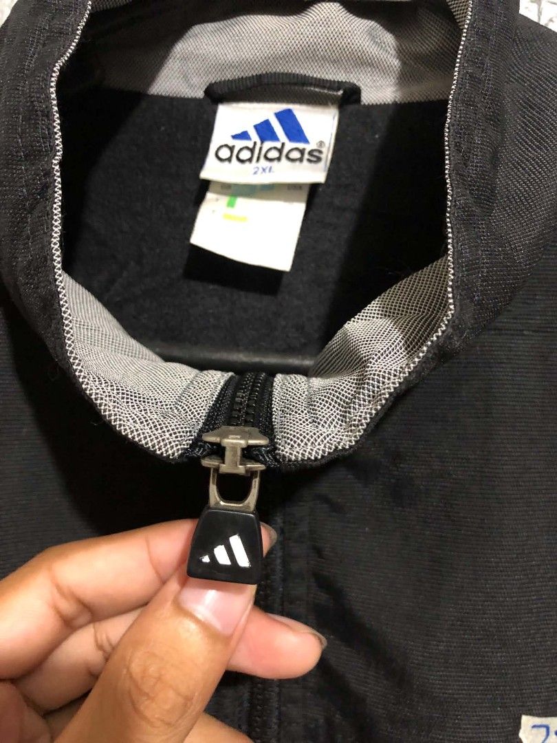 Vintage y2k Adidas (Category: Coats, Jackets and Outerwear) located in Manila. Submitted by wildshark-33d3 (Listing ID 1461732738, Image 3). Description: Authentic Good condition size large to xl - xxl fit depende sa body frame issue check last 2 pictures.