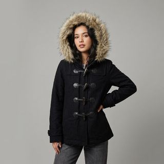 (Category: ) located in . Submitted by y2k.luxury.streetwear.outdoor (Listing ID 1461649398, Image 1). Description: .