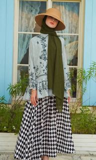 (Kategori: ) berada di . Dikirim oleh cheeceehas (ID iklan 1461721502, Gambar 1). Deskripsi: .
