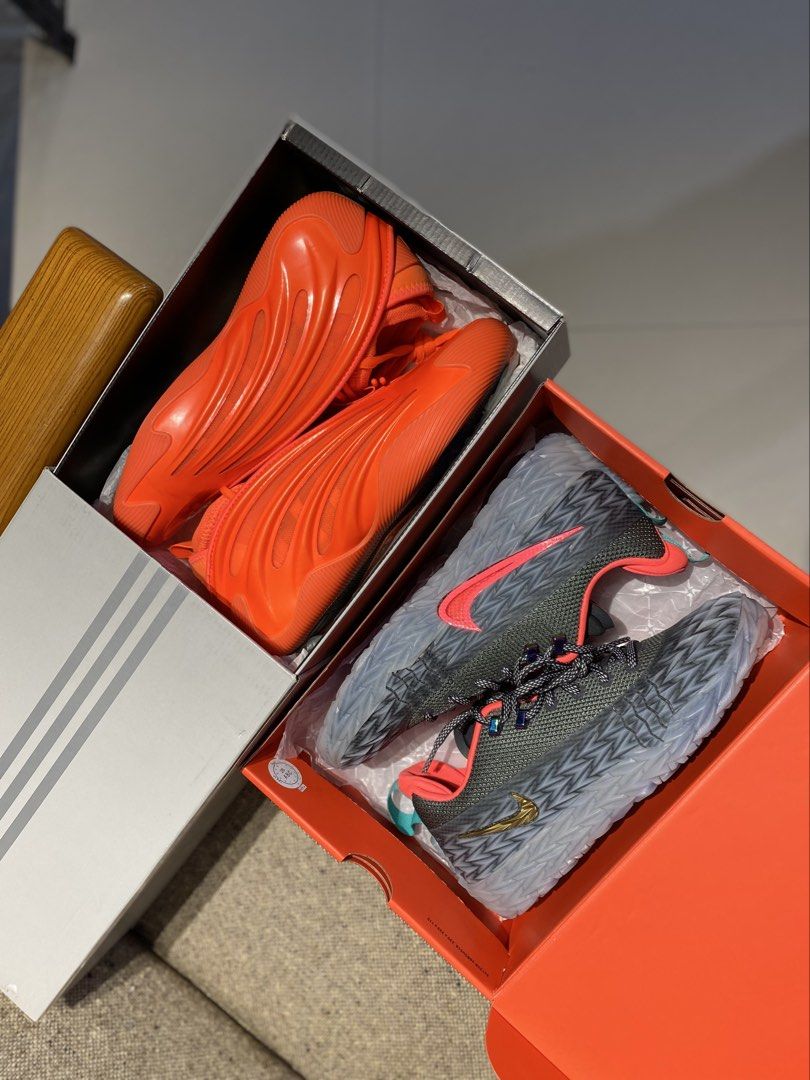 Vol 9 / S.T Charge (Category: Sneakers) located in Baguio. Submitted by emmjayysneakerhub (Listing ID 1461713455, Image 1). Description: FOR SALE Adidas Harden Vol.9 “Dynamo” Size: 9.5mens Used Once Only💯✔️ Complete💯 📍 4000 Nike ST Charge EP “Cement Tough” Size: 8.5mens Fitted Only / Brandnew💯 With Box✔️ 📍 4480 ✉️ ✉️ ✉️ 📍 Baguio City FB/IG: Shupatu / jayy.sneaker.