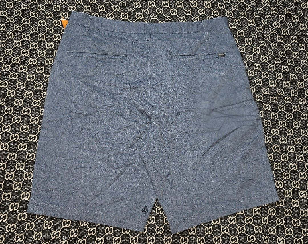 Volcom Shorts (Category: Shorts) located in Hinigaran. Submitted by thrift_street_6106 (Listing ID 1461797365, Image 1). Description: Volcom Size'35'36. Length '22'5. Exclnt cond. Non issue. Need wash only. 450+Sf.