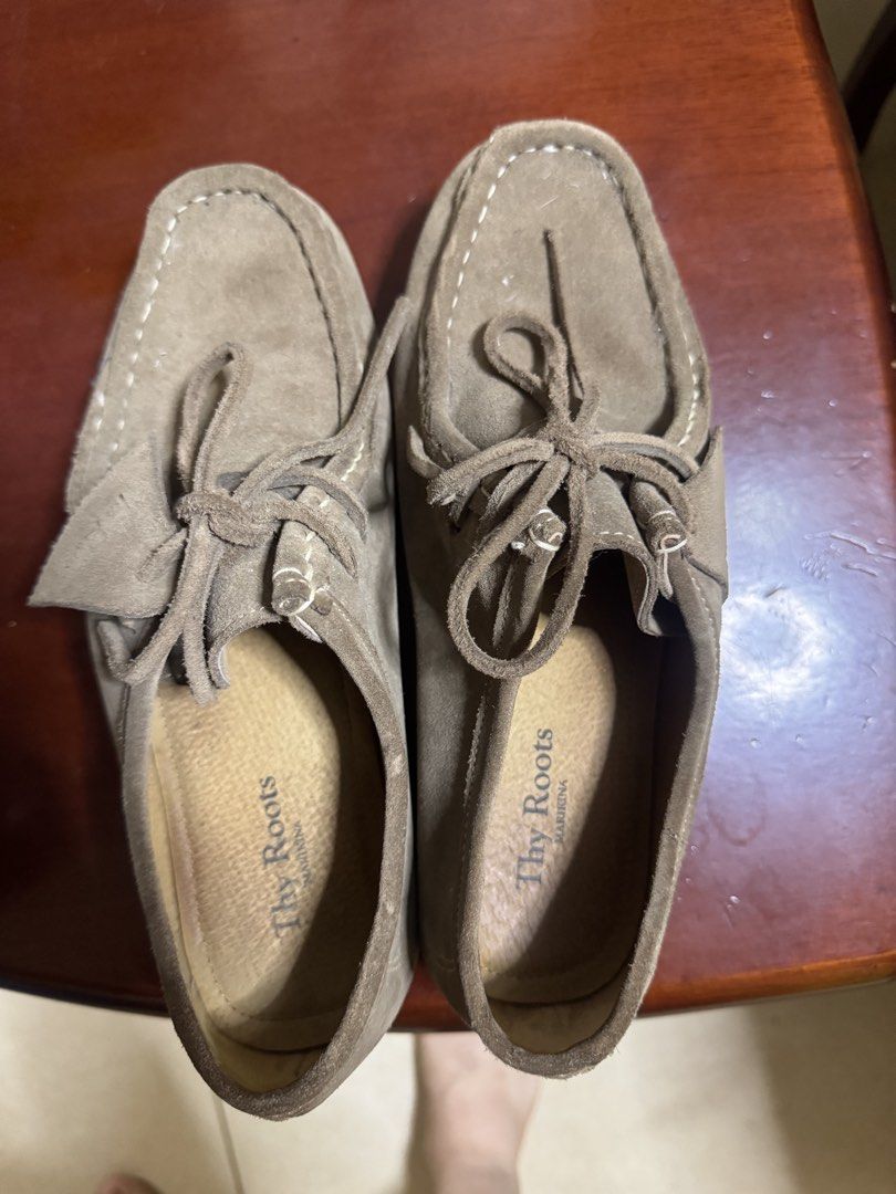 Wallabees thyroots (Category: Casual Shoes) located in Manila. Submitted by retrobuys (Listing ID 1461697413, Image 1). Description: Thy roots from wallabees need cleaning lang since matagal na stock rfs due to not my style anymore used twice lng nung nag thailnad.