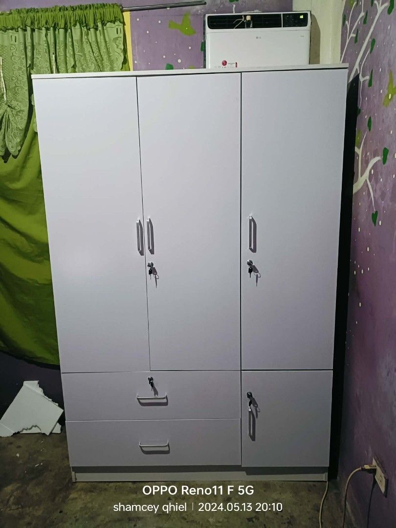WHITE 3 DOORS CABINET (Category: Shelves, Cabinets & Racks) located in Manila. Submitted by maricel_10dorado (Listing ID 1461724403, Image 2). Description: Brand new item On hand stock Free assembly Ready to deliver Accept Bulk orders Cash on delivery Pm for past transaction 639649452374.