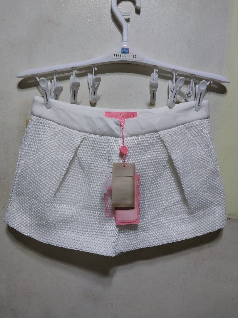 White net mesh short (Category: Skirts) located in Manila. Submitted by PrinceDani.Clothing (Listing ID 1461640658, Image 1). Description: white mesh net shorts Size 29-30in waist 10.5in length brand new .