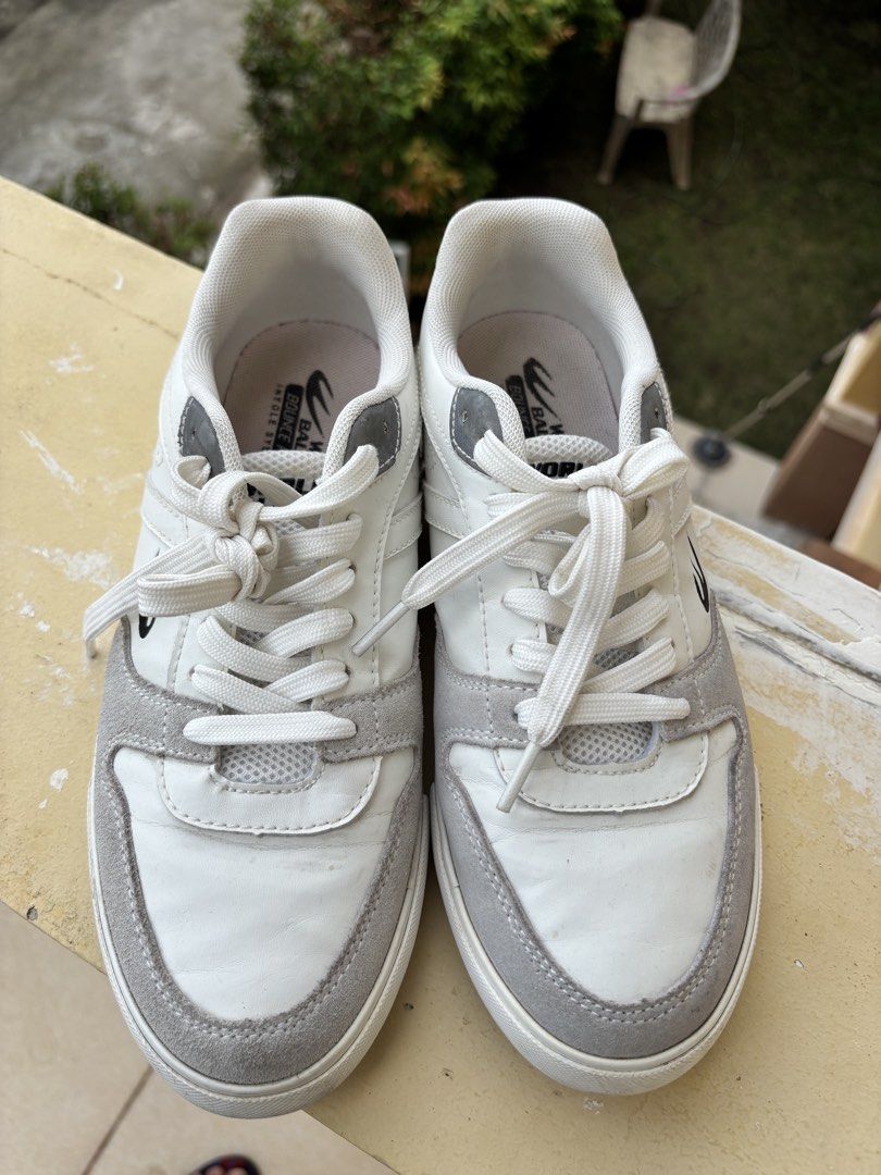 World Balance ASHA White Grey Sneakers (Category: Sneakers) located in Naga. Submitted by hazebagellas (Listing ID 1461573029, Image 1). Description: - Brand: World Balance - Model: ASHA - Size: EUR 38 / US 8 / CM 24.1 - Color: White & Grey - Features: Comfortable for everyday wear - Origin: Made in China - Condition: Please check photos for details.