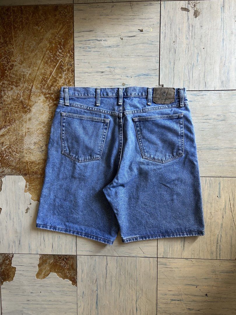 Wrangler jorts (Category: Shorts) located in Cavite. Submitted by arvinroderos (Listing ID 1461573139, Image 1). Description: Wrangler waist 34 length 21 leg opening 11.5 as new 550.