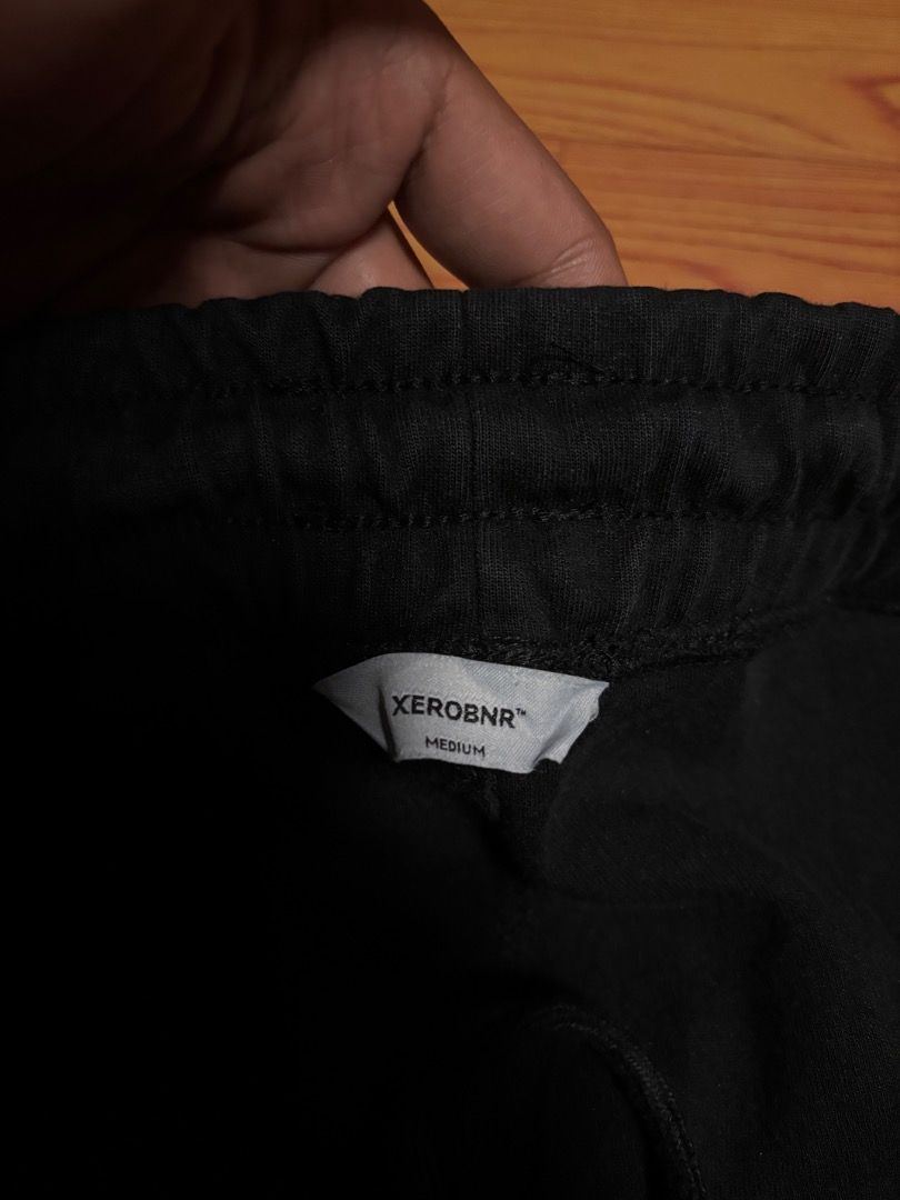 xerobnr sweatshort black (Category: Shorts) located in Panabo. Submitted by randolph.smallseller (Listing ID 1461594246, Image 2). Description: • Waist: 27-32 (stretchable) • Length : 22 • leg open : 12 • excellent condition • no issue • with washtag di ko lang na picturan.
