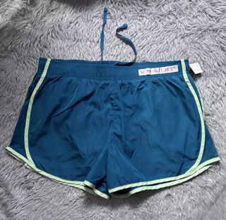 (Category: ) located in . Submitted by highyahigh_thriftshop (Listing ID 1461717410, Image 1). Description: .