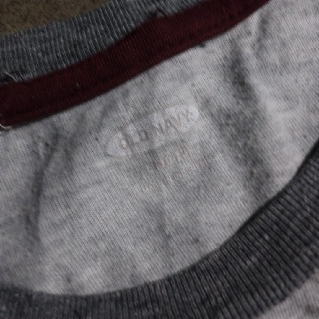 Y2K Old Navy "Skate All Day" Raglan Tee (Category: Tshirts & Polo Shirts ) located in Manila. Submitted by swaggygraments (Listing ID 1461719604, Image 3). Description: MUSCLE TEE DM FOR MORE INFO.