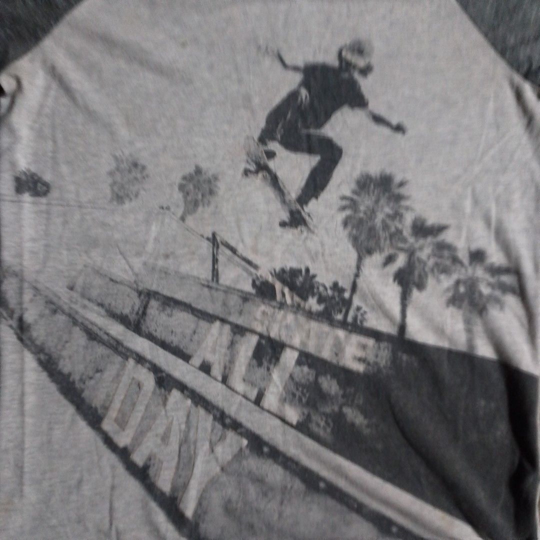 Y2K Old Navy "Skate All Day" Raglan Tee (Category: Tshirts & Polo Shirts ) located in Manila. Submitted by swaggygraments (Listing ID 1461719604, Image 2). Description: MUSCLE TEE DM FOR MORE INFO.