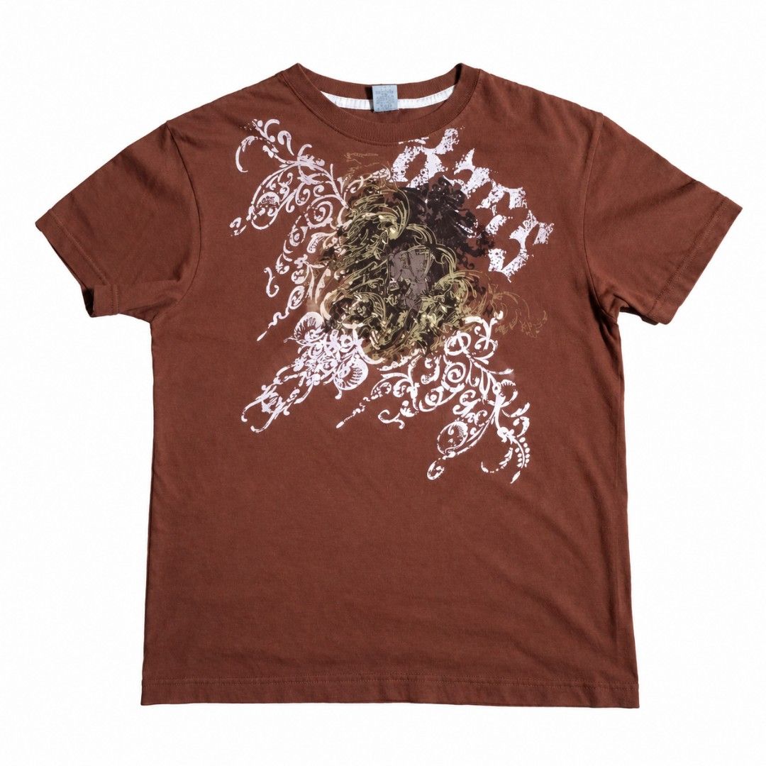 Y2K Random Grunge Tee (Category: Tshirts & Polo Shirts ) located in Manila. Submitted by swaggygraments (Listing ID 1461721674, Image 1). Description: DM FOR MORE INFO.