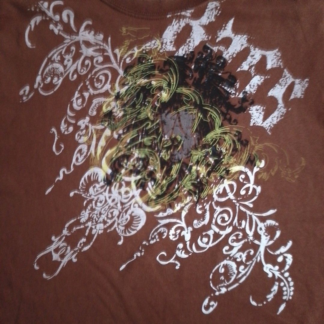 Y2K Random Grunge Tee (Category: Tshirts & Polo Shirts ) located in Manila. Submitted by swaggygraments (Listing ID 1461721674, Image 2). Description: DM FOR MORE INFO.