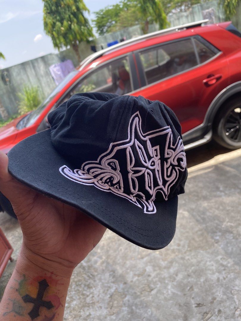 Y2K Snapback cap (Category: Coats, Jackets and Outerwear) located in Del Monte. Submitted by dailychoose (Listing ID 1461721151, Image 1). Description: .