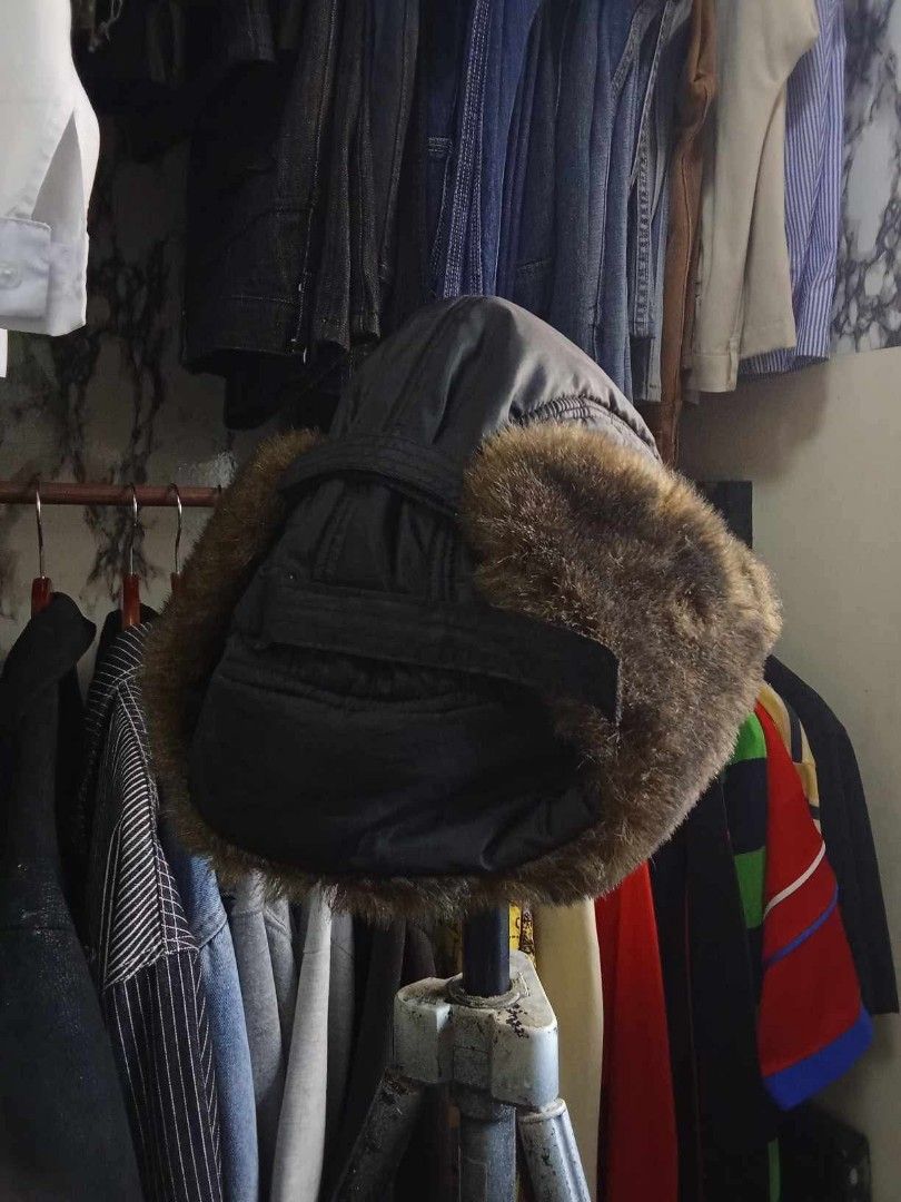 Y2k Ushanka Hat (Category: Caps & Hats) located in Cavite. Submitted by naiv.wardrobe_studioco. (Listing ID 1461636878, Image 3). Description: For Sale y2k hat ushanka (Youngone outdoor brand) one size (with adjustable strap) pang high fashion mo bow price: 450 negotiable 📍GMA, Cavite ✅can do meet up sa mga malalapit pwede ren ship lalamove or jnt nationwide🫶🏽.