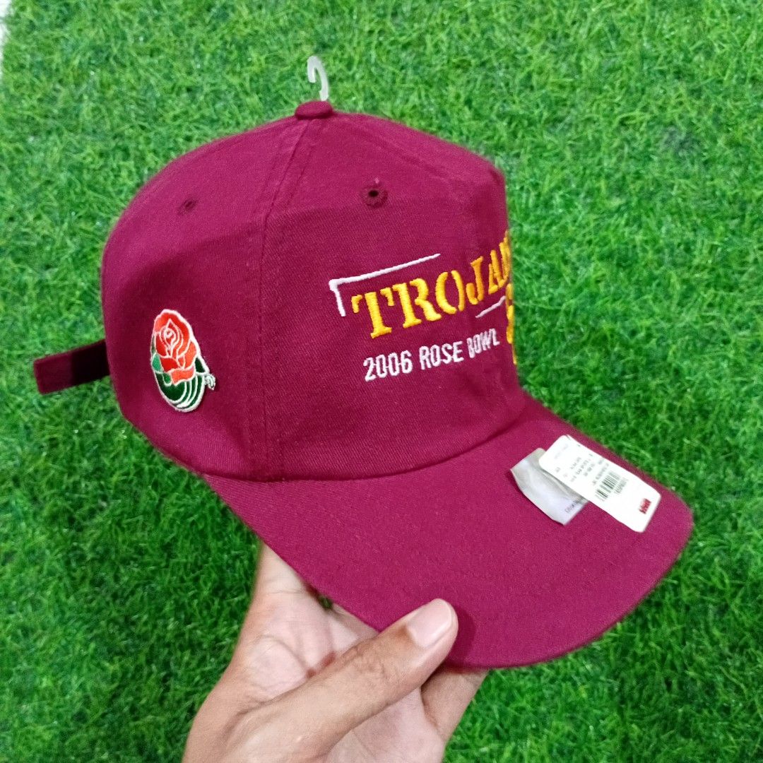 y2k vintage nike cap (Category: Caps & Hats) located in Muntinlupa City. Submitted by rianrax3012 (Listing ID 1461692791, Image 3). Description: .